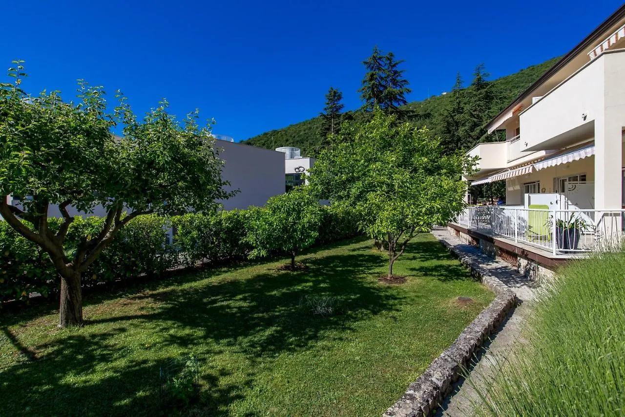 Apartments Rosovic J&C Mošćenička Draga